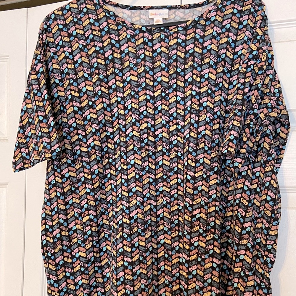 LuLaRoe Irma size XS